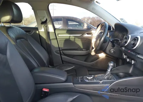 2015 Audi A3 1.8T Premium из США, поврежденный, VIN WAUACGFFXF1032776